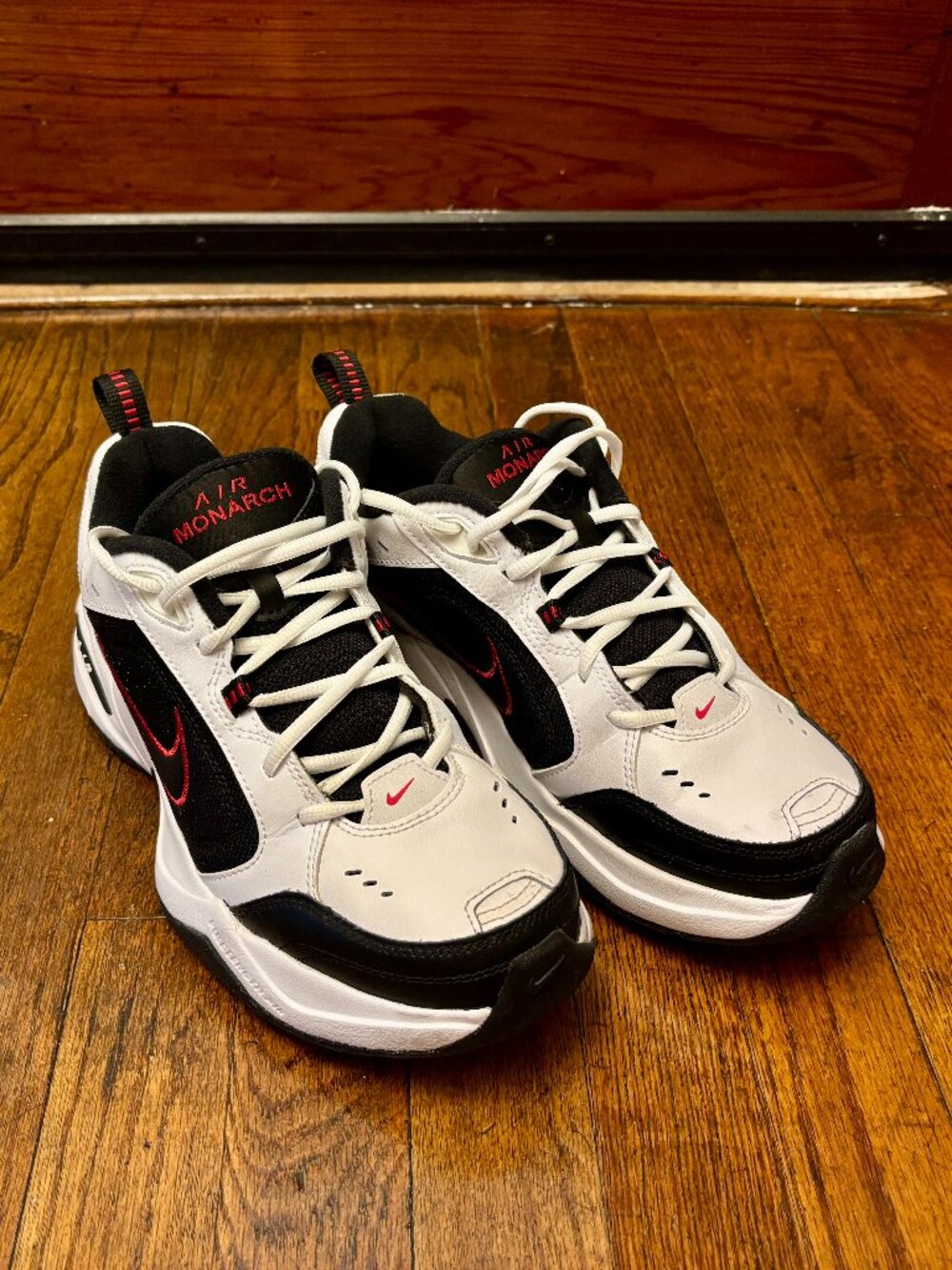 Nike Air Monarch IV Men's Workout Shoes Sized 9